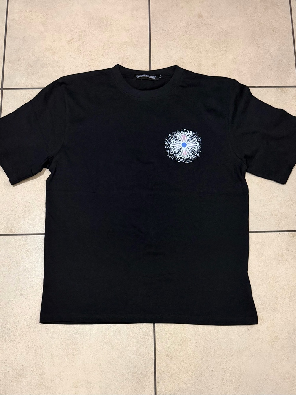 Men's Black Short-Sleeve Graphic Crew Neck Tee